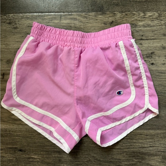 GIRLS CHAMPION SHORTS SIZE SMALL - Picture 1 of 3
